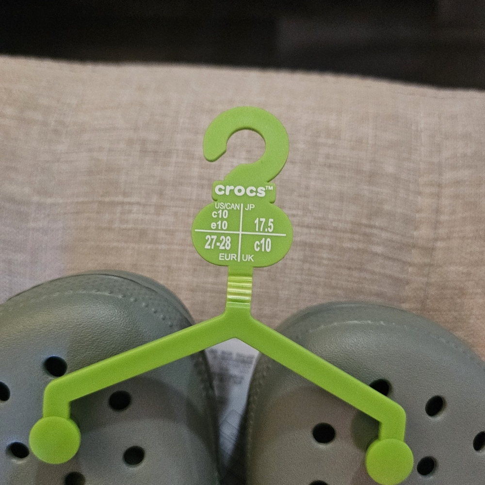 CROCS Kids' Green Slippers with Yellow Lining - Picture 4 of 5